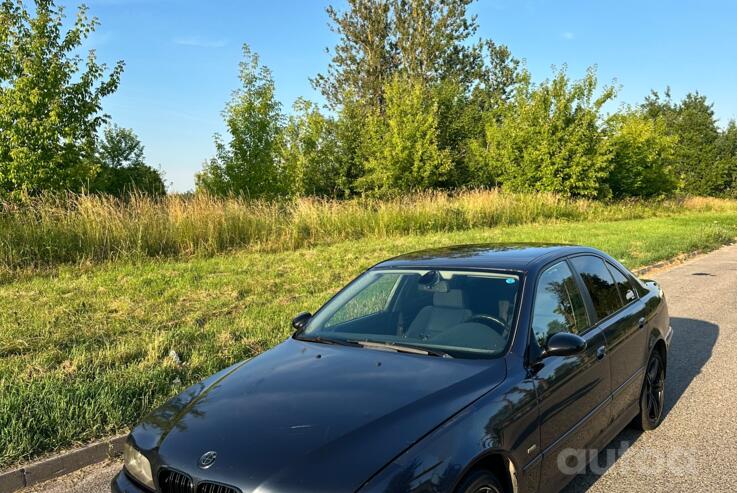 BMW 5 Series E39 Sedan 4-doors