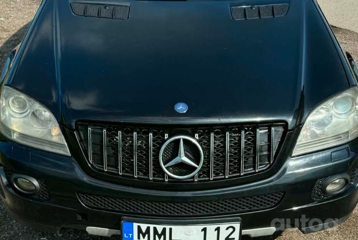 Mercedes-Benz M-Class W164 Crossover 5-doors