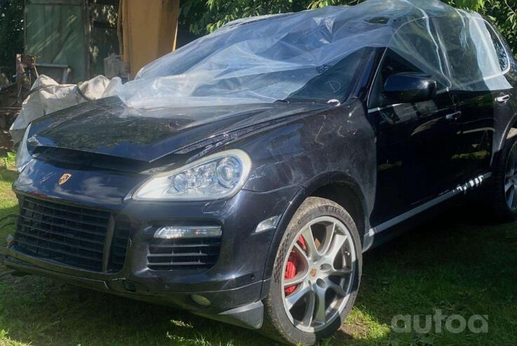 Porsche Cayenne 957 [restyling] Crossover 5-doors