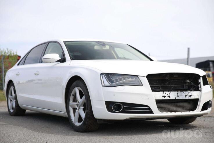 Audi A8 D4/4H Sedan