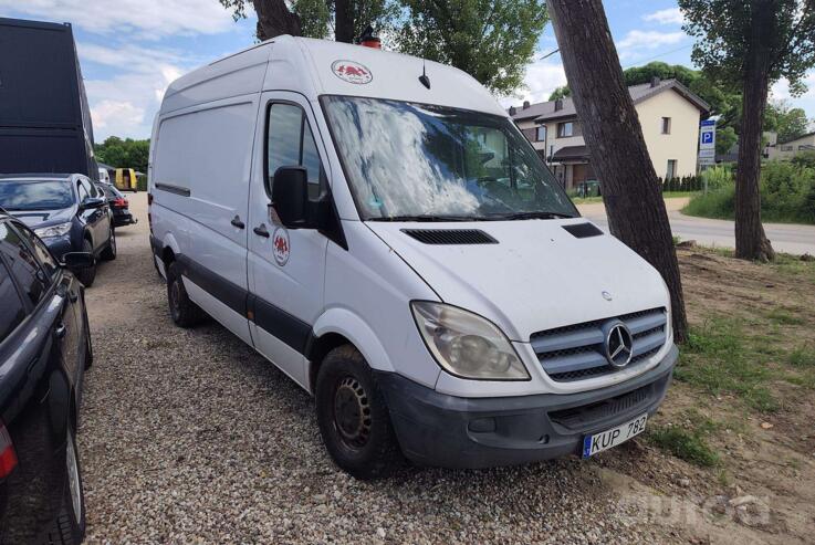 Mercedes-Benz Sprinter Second generation