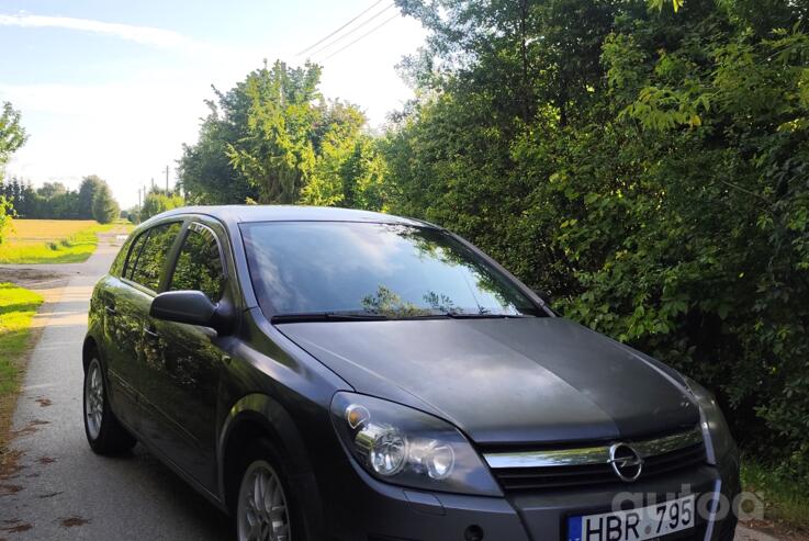 Opel Astra H Hatchback