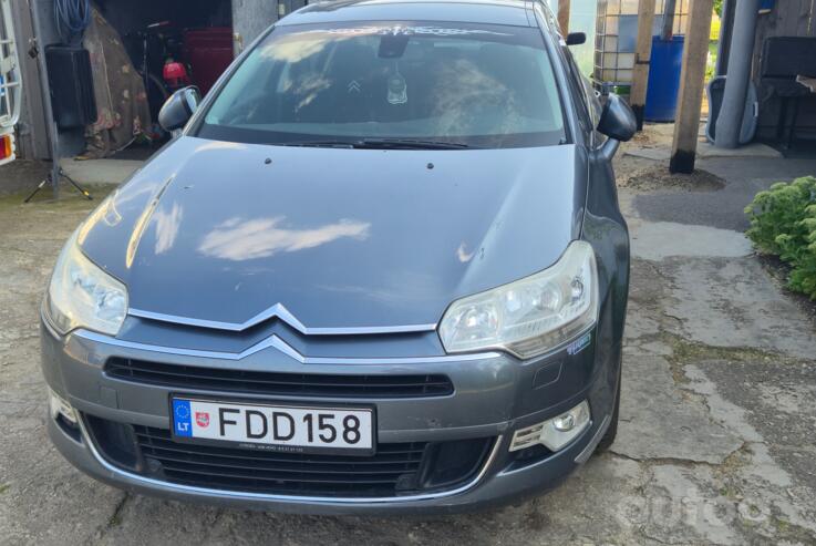 Citroen C5 2 generation Sedan