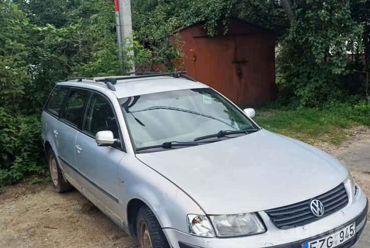 Volkswagen Passat B5 Sedan 4-doors