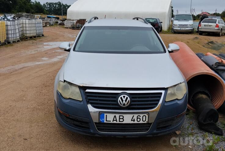 Volkswagen Passat B6 wagon 5-doors