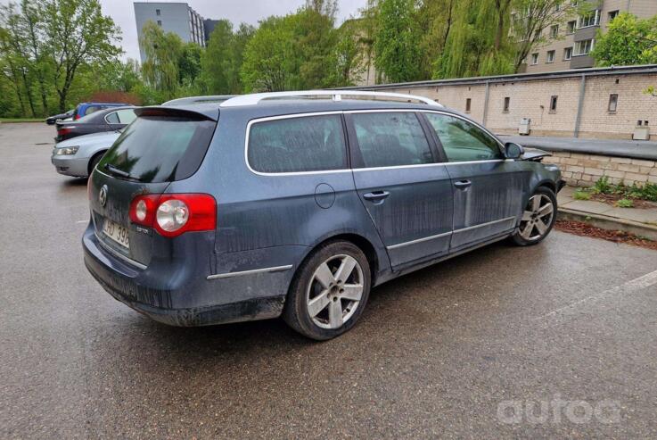 Volkswagen Passat B6 wagon 5-doors