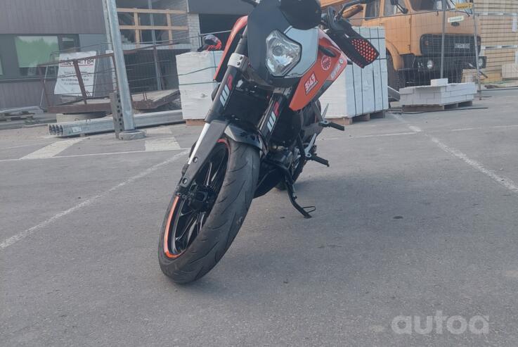 KTM Duke