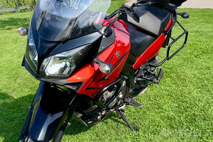 Suzuki V-Strom 650