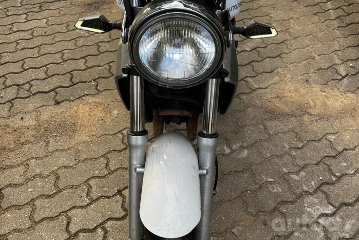 Kawasaki ER 5