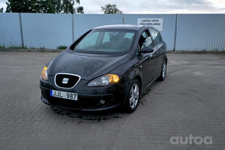 SEAT Toledo 3 generation Hatchback