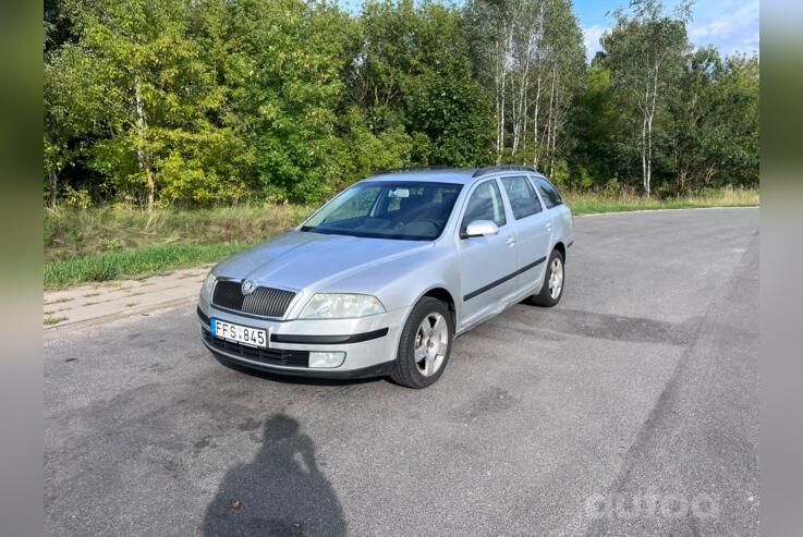 Skoda Octavia 2 generation Combi wagon 5-doors