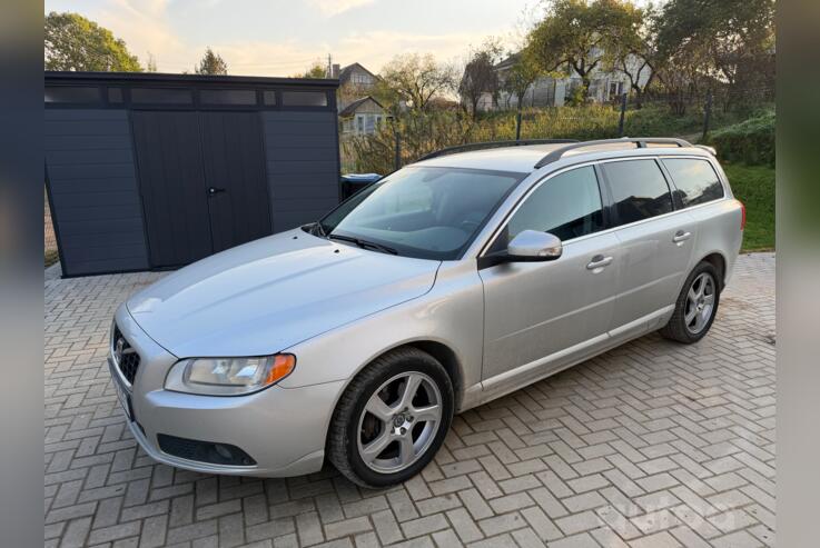 Volvo V70 3 generation wagon