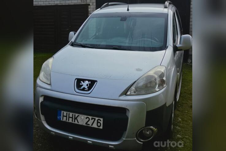 Peugeot Partner 2 generation Tepee minivan