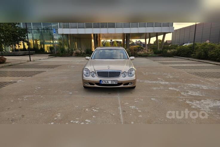 Mercedes-Benz E-Class W211 Sedan