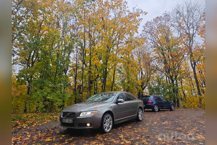 Volvo S80