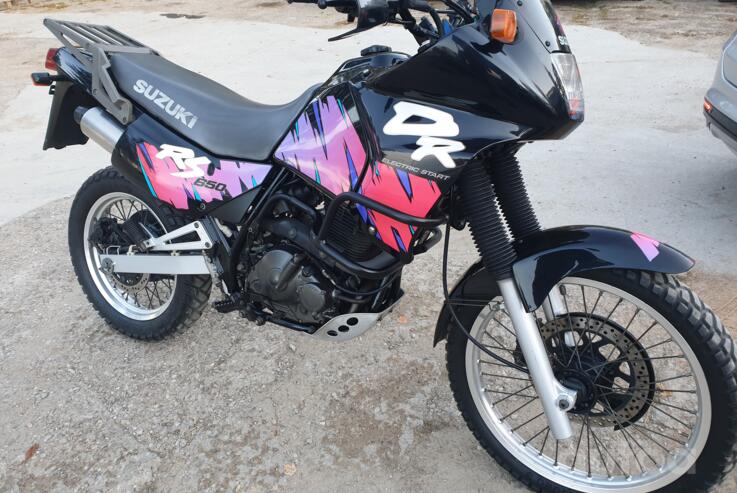 Suzuki DR