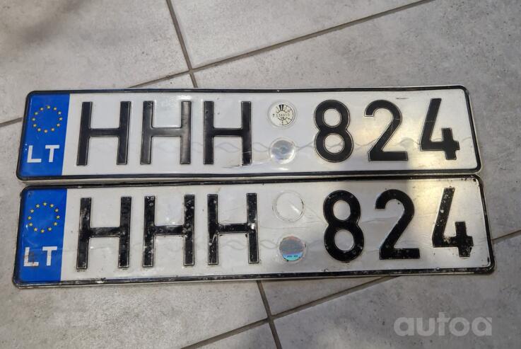 HHH824
