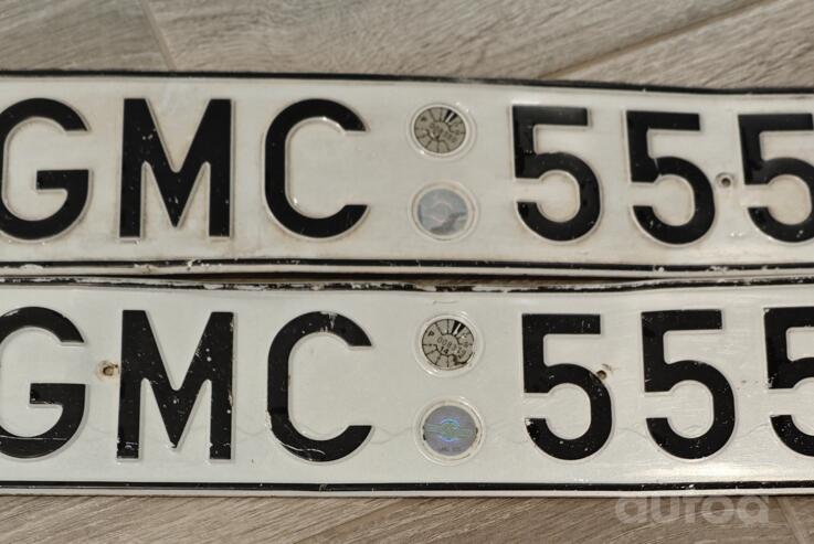 GMC 555
