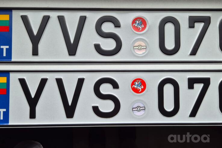 YVS   076