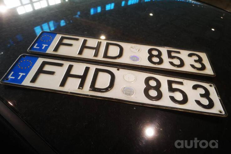 FHD853