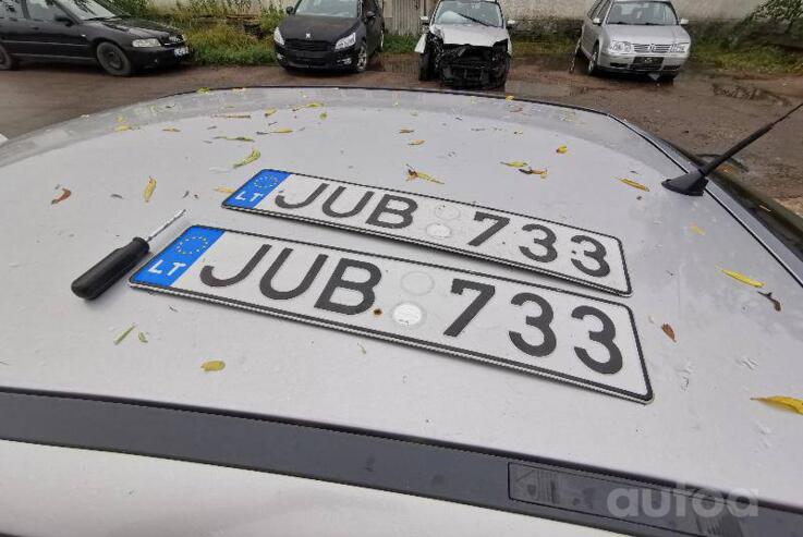 JUB733