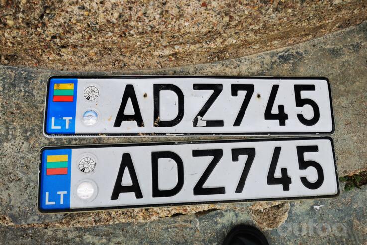 ADZ745