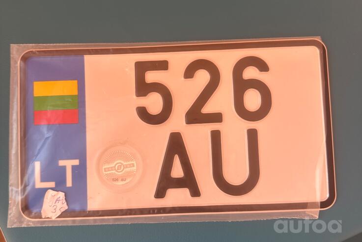 526 AU