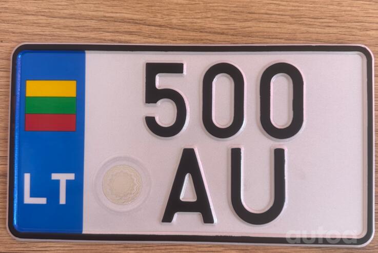 500AU