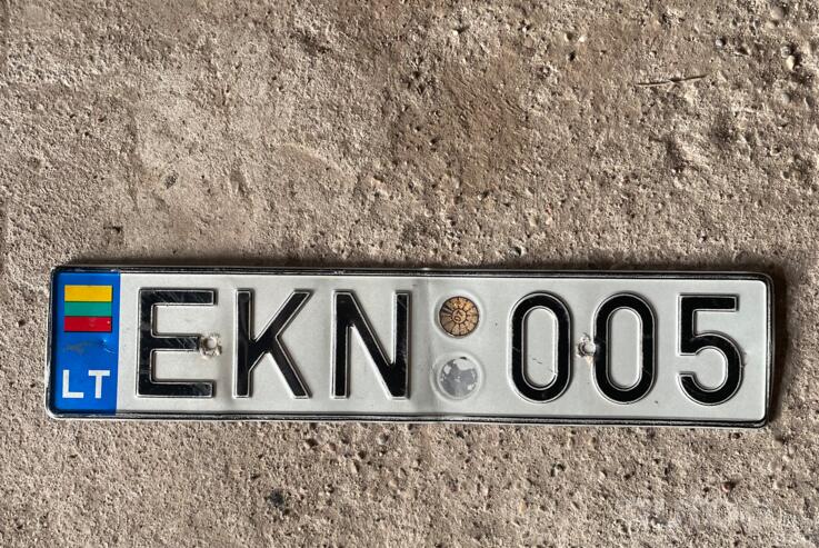 EKN 005