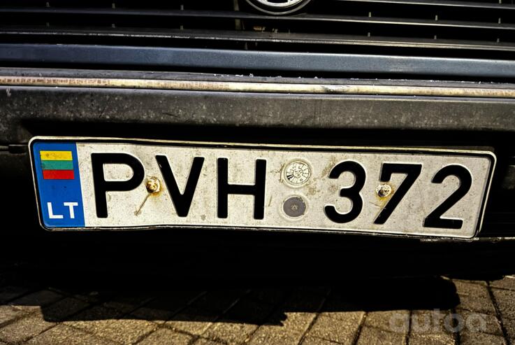 PVH372