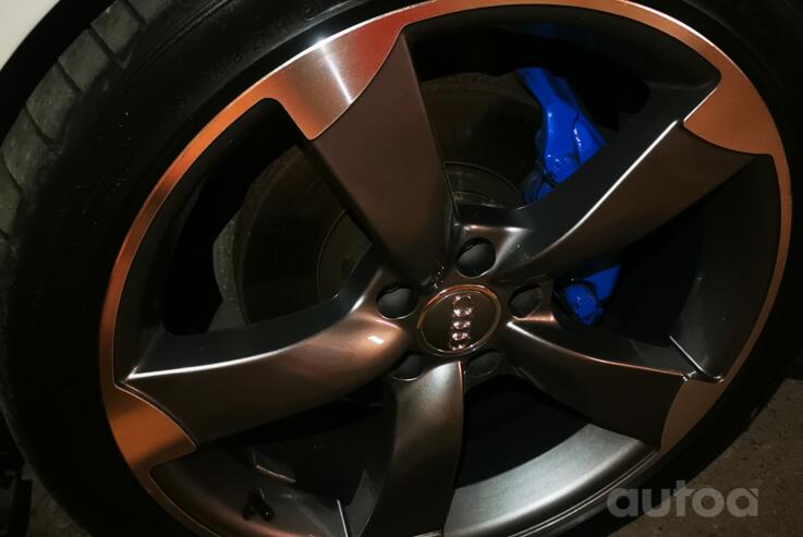 Audi, light alloy