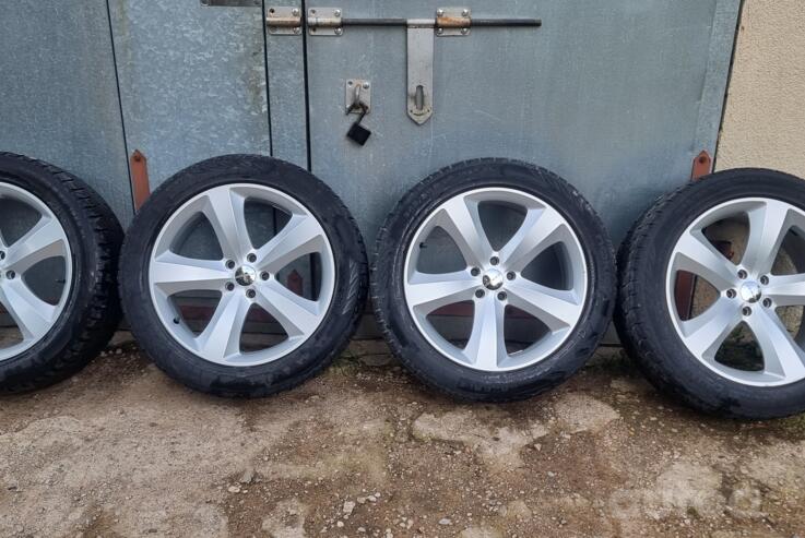 Chrysler, light alloy