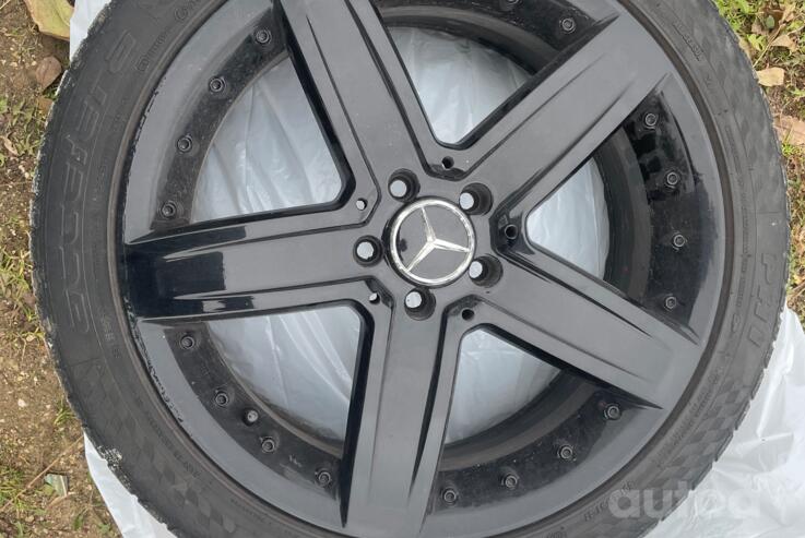 Mercedes, aliaj ușor