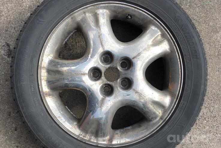 Toyota, aliaj ușor