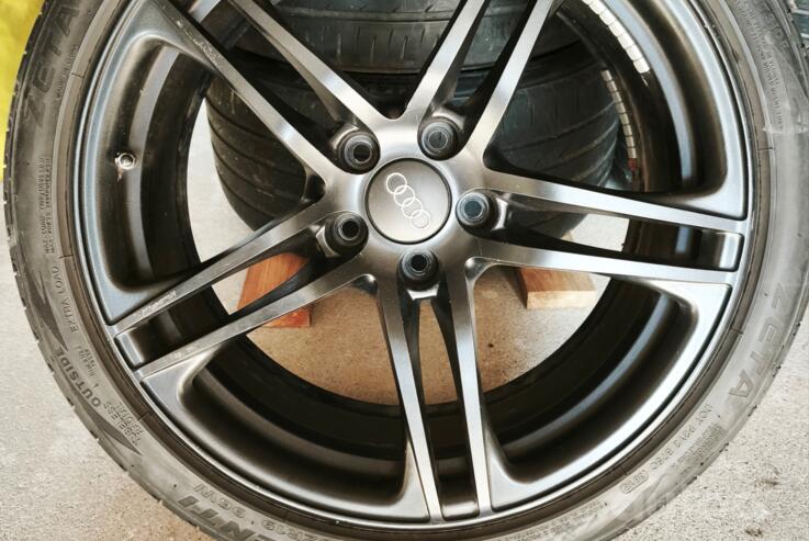 R8 Spyder V10 Audi, forged