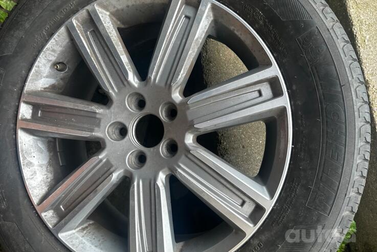 Volvo, light alloy