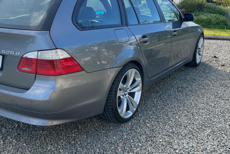 Bmw, light alloy