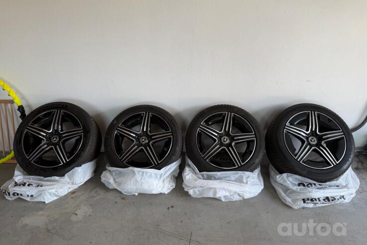 Mercedes-Benz, aliaj ușor