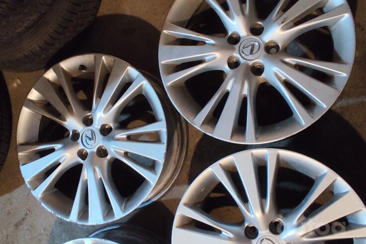 Lexus, light alloy