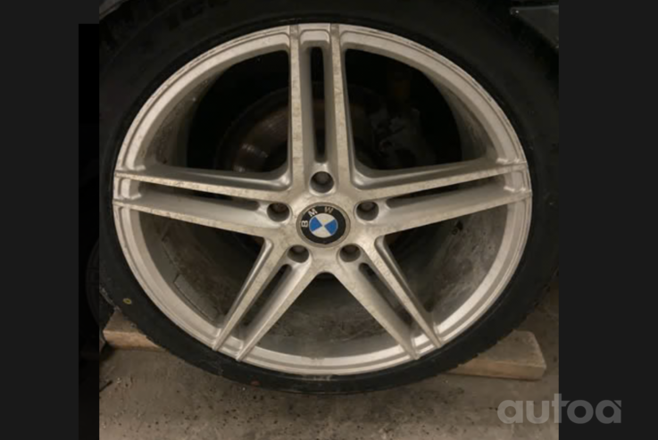 Bmw, light alloy