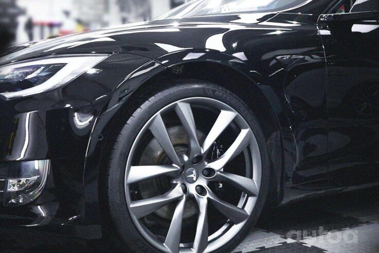 TESLA, Кованные