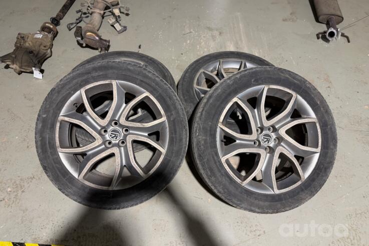 Volvo, light alloy