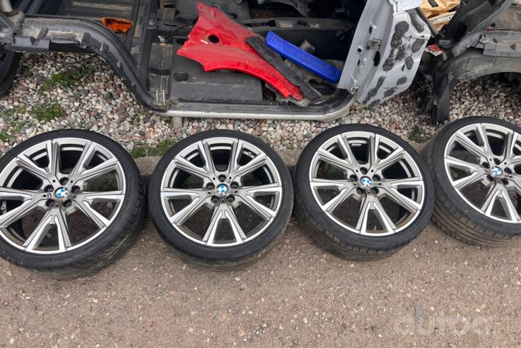 Bmw, light alloy