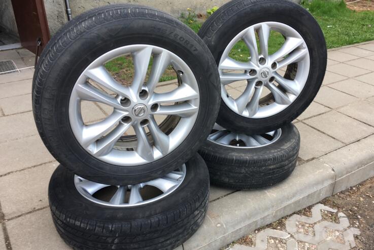 Nissan, light alloy