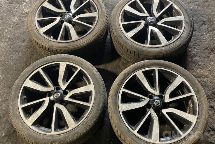 Nissan, light alloy