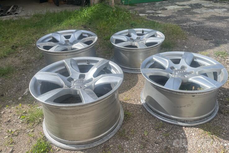 Audi, aliaj ușor