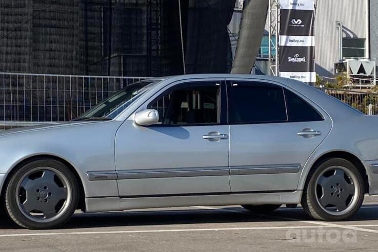 Mercedes, light alloy