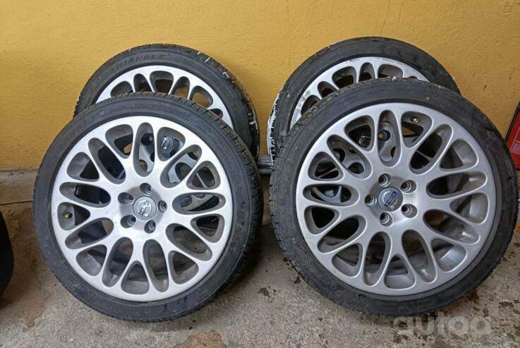 Volvo, light alloy