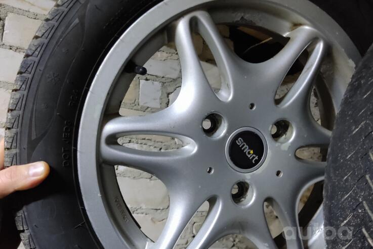 Smart, light alloy