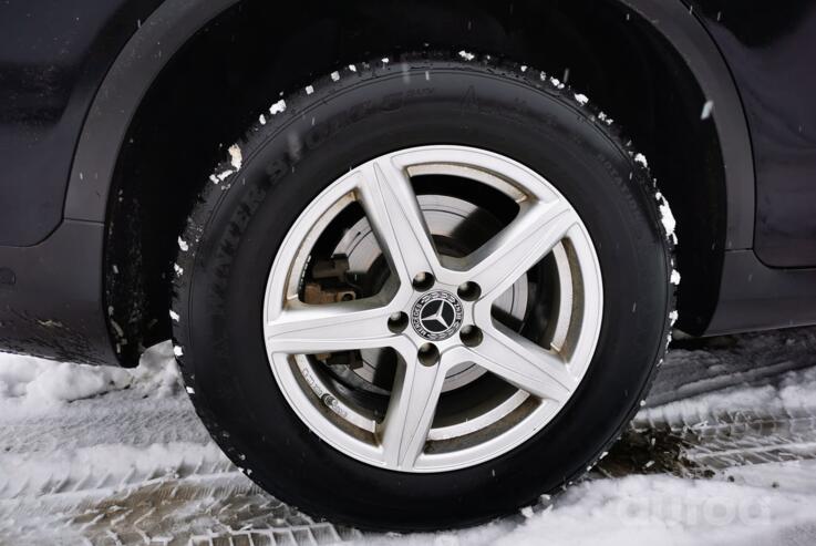 Mercedes, light alloy